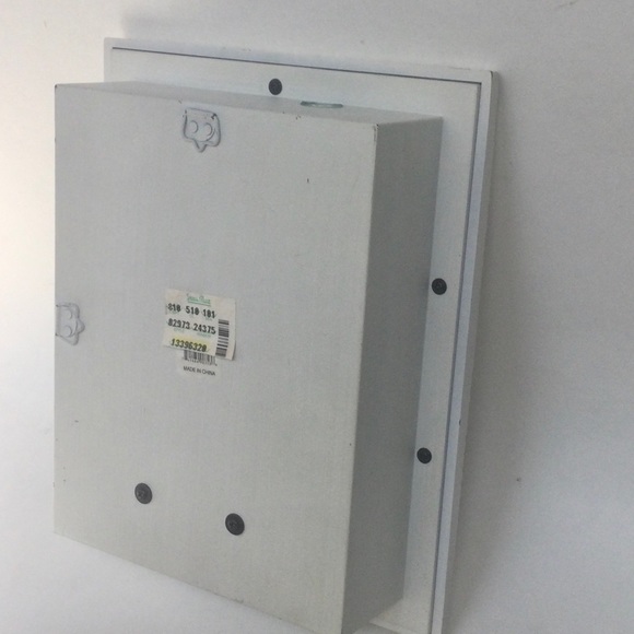 Shabby Chic Silk Floral White Shadowbox Wall Decor NEW - Picture 4 of 7